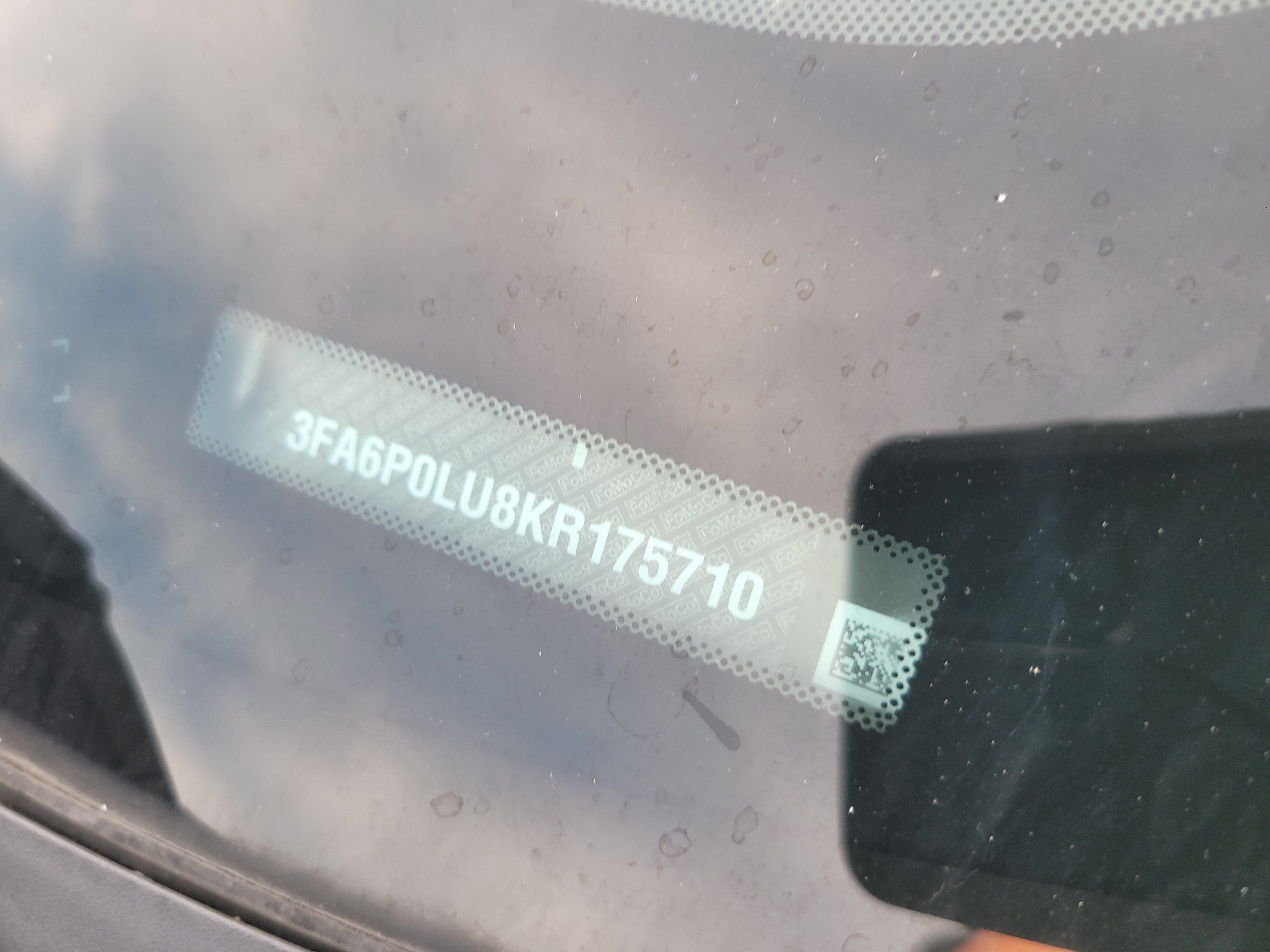 Used 2019 Ford Fusion SE FWD image 10