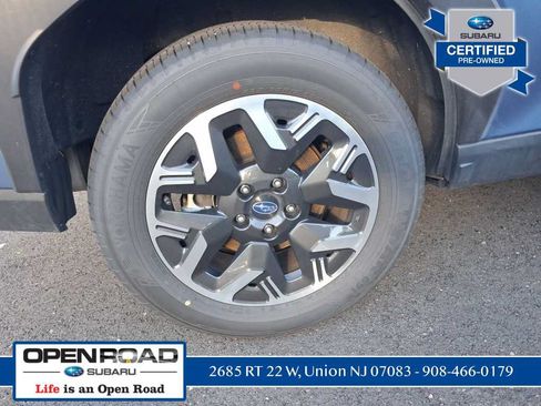 Used 2025 Subaru Forester Premium AWD/4WD image 10