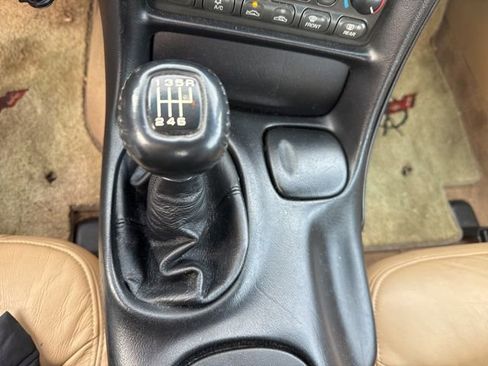 Used 2002 Chevrolet Corvette Convertible w/ Preferred Equipment Group2 image 21