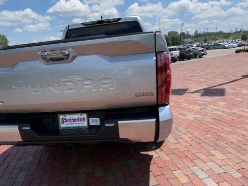 Used 2024 Toyota Tundra Limited AWD/4WD image 8