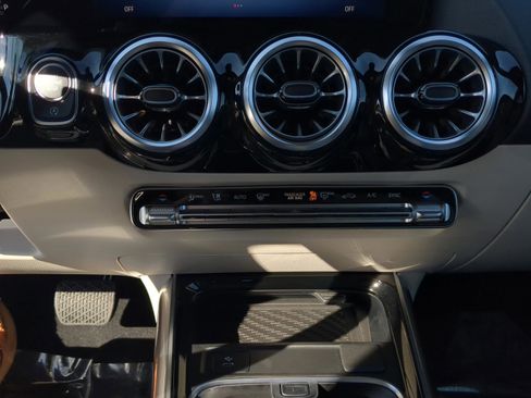 Certified 2026 Mercedes-Benz GLA 250 image 27