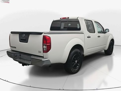 Used 2019 Nissan Frontier SV image 10