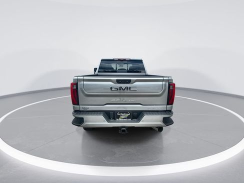 New 2026 GMC Sierra 2500 Denali Ultimate AWD/4WD image 7