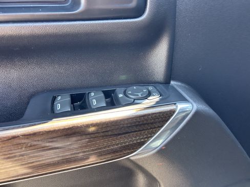 Used 2020 Chevrolet Silverado 1500 LT w/ All-Star Edition RWD image 16