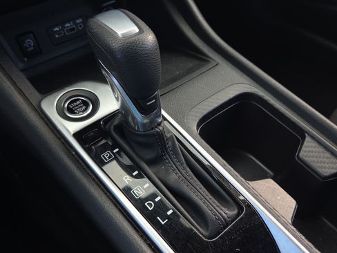 Used 2024 Nissan Sentra SV w/ All-Weather Package FWD image 22