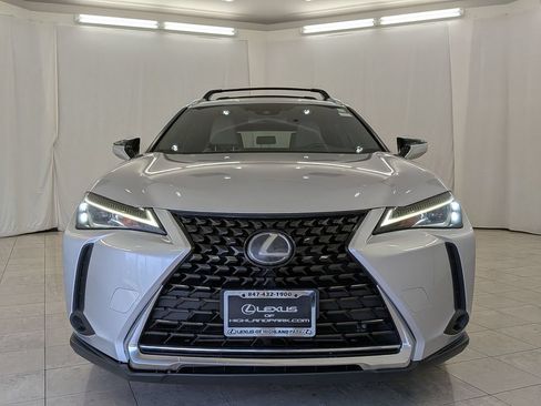 Used 2019 Lexus UX 200 w/ Accessory Package FWD image 3