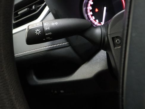 Certified 2025 Toyota RAV4 XLE FWD image 24