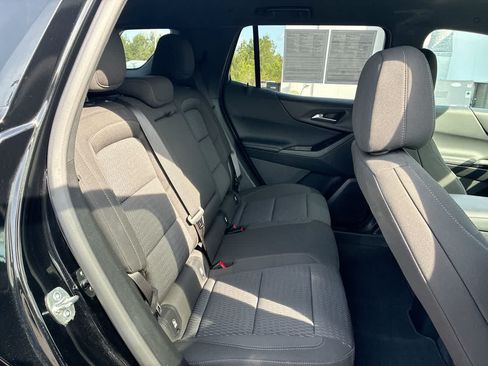 Used 2026 Chevrolet Equinox LT FWD image 26