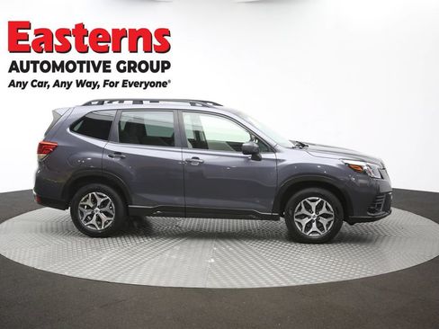 Used 2023 Subaru Forester Premium AWD/4WD image 50