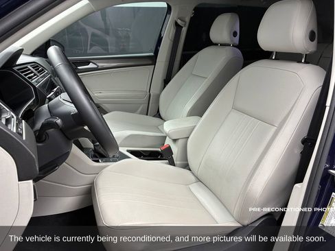 Used 2024 Volkswagen Tiguan SE image 6