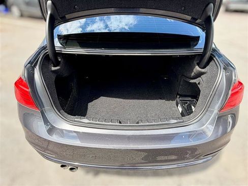 Used 2016 BMW 328i Sedan RWD image 10