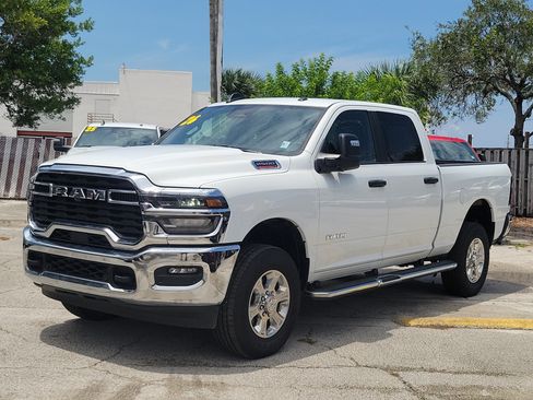 Used 2026 RAM 2500 Big Horn AWD/4WD image 2