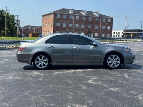 Used 2010 Acura RL AWD/4WD image 3