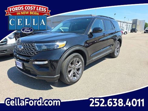 Certified 2023 Ford Explorer XLT w/ Equipment Group 202A AWD/4WD image 1