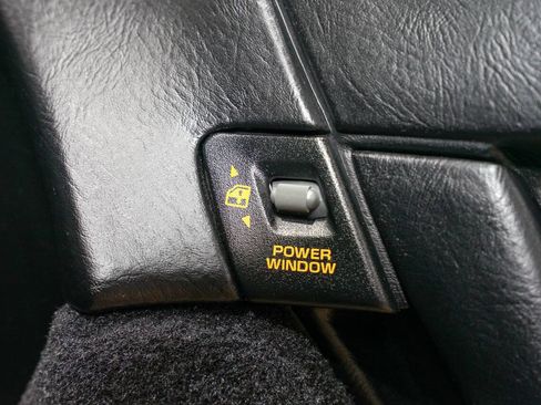 Used 1991 Chevrolet Corvette Coupe RWD image 38