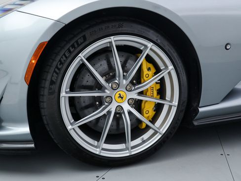 Certified 2023 Ferrari 812 GTS RWD image 16