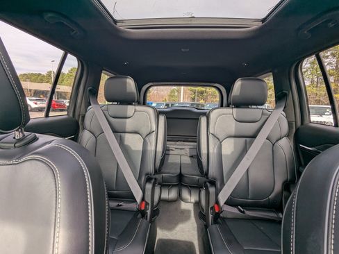 Certified 2024 Jeep Grand Cherokee L Overland w/ Trailer Tow Package image 10