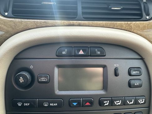 Used 2004 Jaguar X-TYPE 3.0 image 17