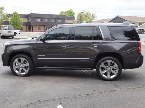 Used 2017 GMC Yukon Denali w/ Open Road Package AWD/4WD image 9