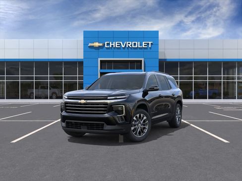 New 2026 Chevrolet Traverse LT w/ Sun and Wheel Package AWD/4WD image 8