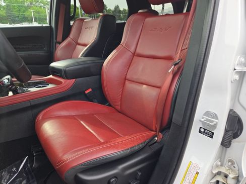 Certified 2022 Dodge Durango SRT w/ Premium Interior Group AWD/4WD image 31