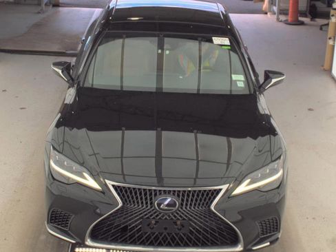 Used 2022 Lexus LS 500 500 w/ Interior Upgrade Package image 3