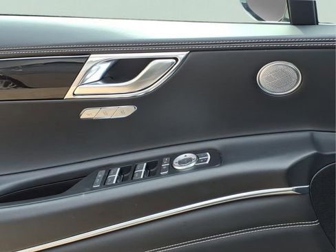 Used 2025 Genesis GV80 2.5T Standard image 21