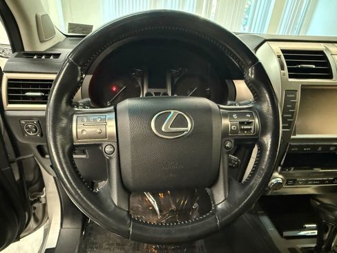 Used 2014 Lexus GX 460 Premium image 27