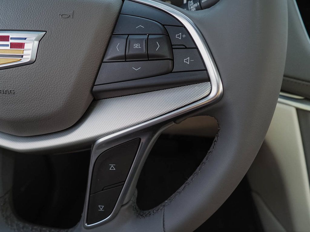 Certified 2025 Cadillac XT5 Premium Luxury FWD image 27