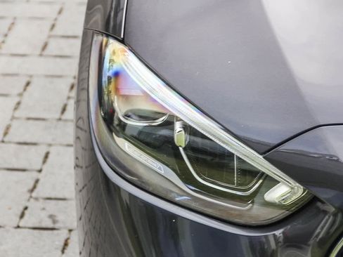 Used 2022 Mercedes-Benz C 300 Sedan image 9