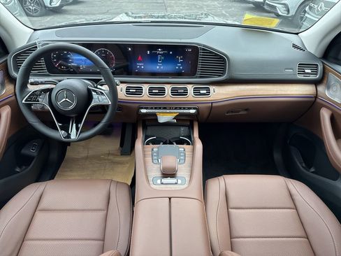 New 2026 Mercedes-Benz GLS 450 4MATIC image 19