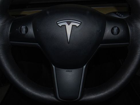 Used 2022 Tesla Model 3 RWD image 13