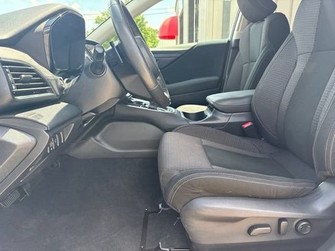 Used 2024 Subaru Outback Premium AWD/4WD image 12