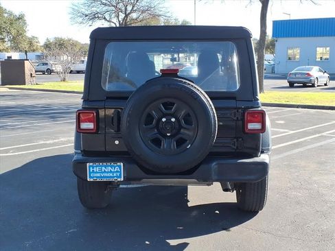 Used 2019 Jeep Wrangler Unlimited Sport image 8