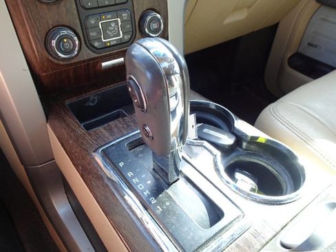 Used 2014 Ford F150 Lariat w/ Equipment Group 502A Luxury AWD/4WD image 25