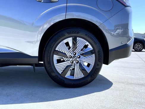 Certified 2025 Nissan Murano SV AWD/4WD image 23