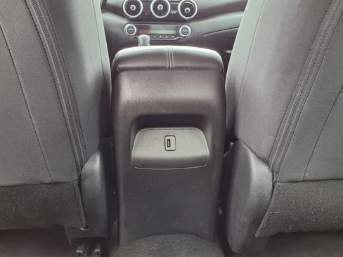 Used 2021 Nissan Sentra SV w/ Trunk Package image 19