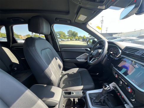 Used 2021 Audi Q3 2.0T Premium Plus w/ Premium Plus Package image 15