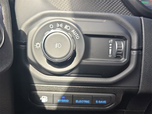 New 2025 Jeep Wrangler Unlimited Rubicon 4xe w/ Technology Group image 25