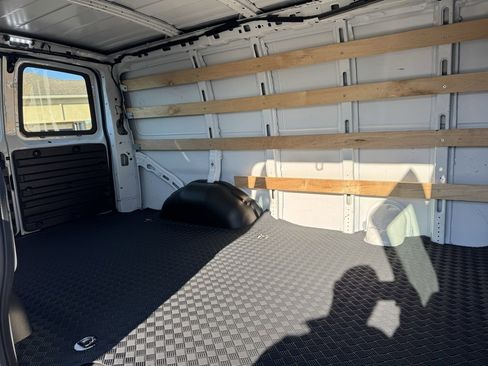 Used 2024 GMC Savana 2500 Work Van w/ Driver Convenience Package image 20