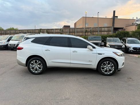 Used 2019 Buick Enclave Avenir w/ Avenir Technology Package AWD/4WD image 9