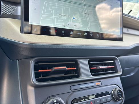 New 2025 Ford Maverick Lariat w/ 4K Tow Package image 32