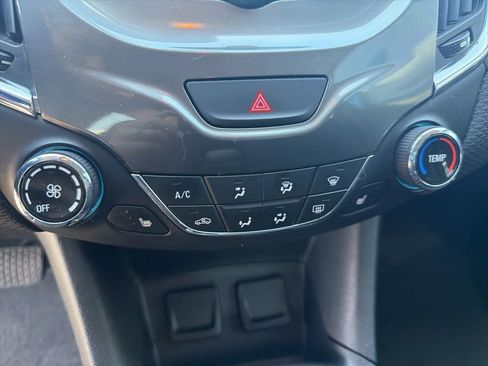 Used 2017 Chevrolet Cruze LT w/ Convenience Package image 15