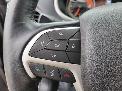 Used 2017 Jeep Cherokee Limited FWD image 22