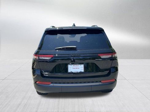 New 2026 Jeep Grand Cherokee Limited AWD/4WD image 6