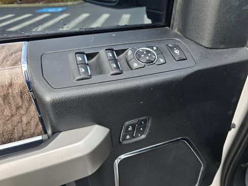 Used 2019 Ford F350 Lariat w/ Lariat Ultimate Package image 25