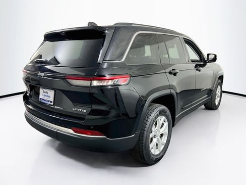 Used 2023 Jeep Grand Cherokee Limited w/ Luxury Tech Group II AWD/4WD image 5