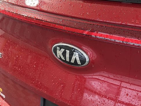 Used 2020 Kia Sportage LX image 17
