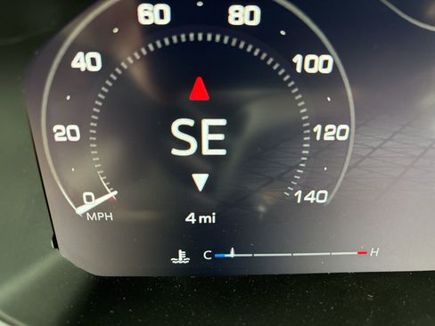 New 2026 GMC Sierra 1500 SLT image 30