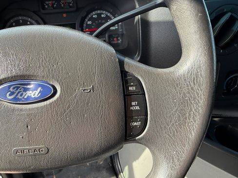 Used 2009 Ford E-150 and Econoline 150 E-150 image 14